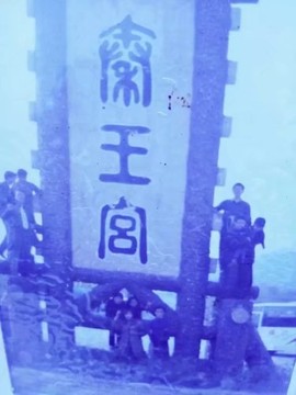 填饱肚子再谈理想主播照片