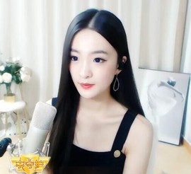 右手还是那个右手！！主播照片