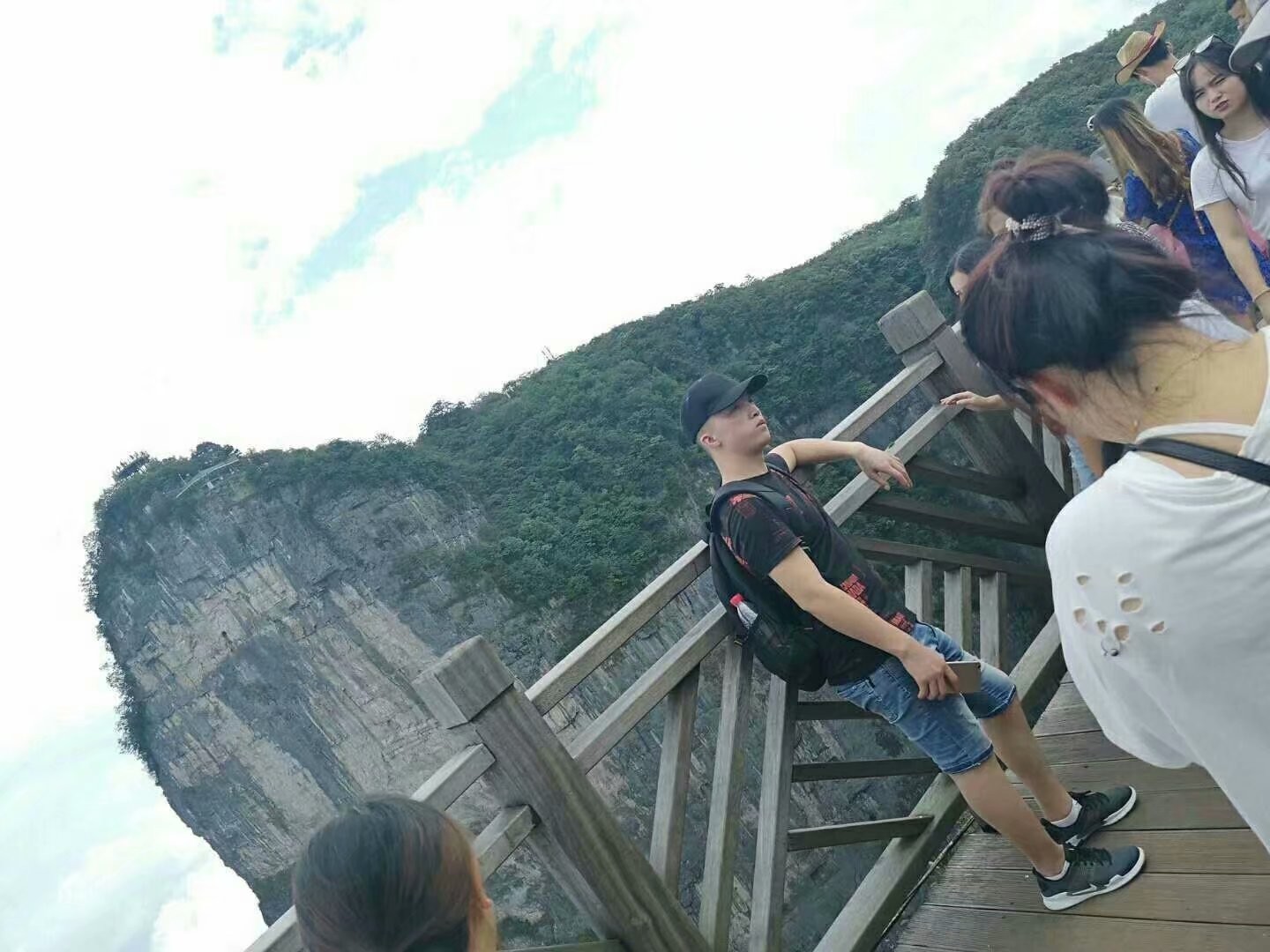 黄勇程的主播照片