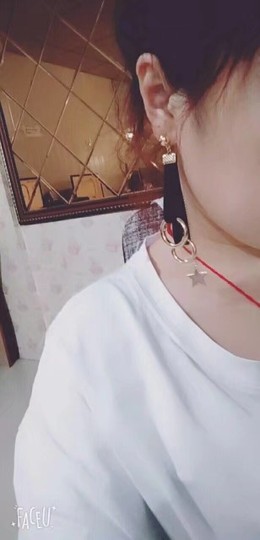 呆萌的猴子主播照片
