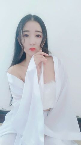 小本兮♡初七主播照片