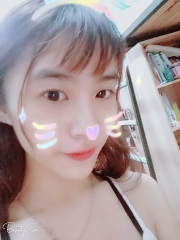 选择性疯狂症的小可爱的主播照片