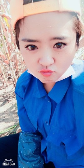 随缘小妞儿主播照片