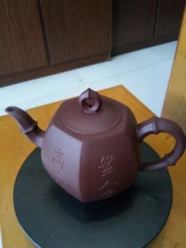 凤姐做紫砂壶自产自销主播照片