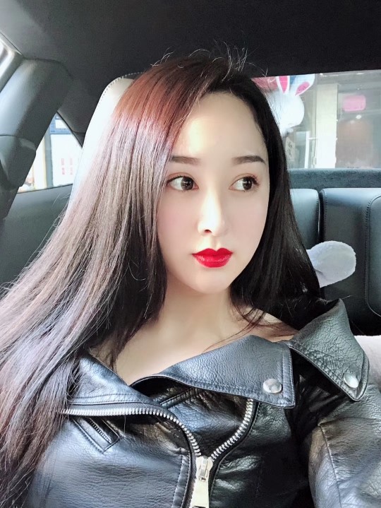无聊的子涵的主播照片