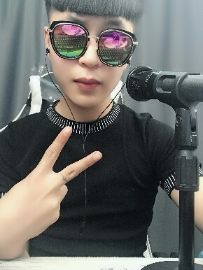 ll陌上初安ll的主播照片