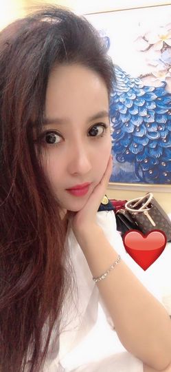 魅丽晴儿主播照片