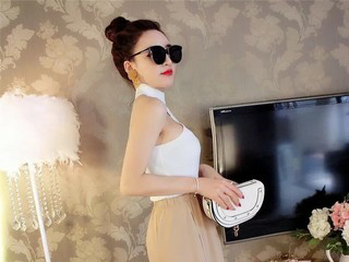 专💍属雨梦的主播照片