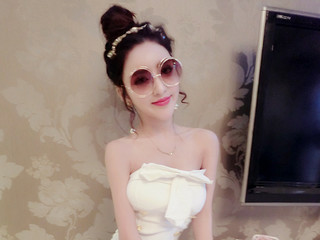 小钰h的主播照片