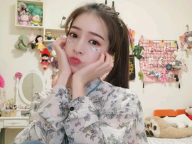 陈优晨主播照片