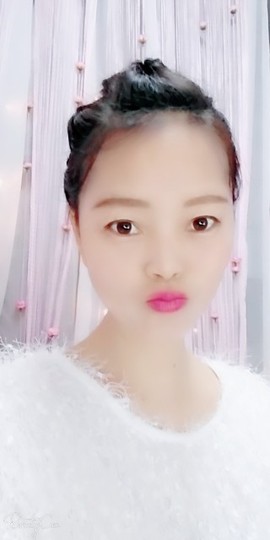 醉美雨露主播照片