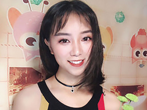 爱唱歌的冰淇凌💗海报