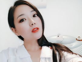 笑笑6rv主播照片