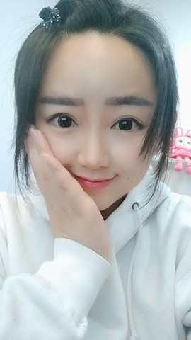 小虎牙ゞ瑄💘瑄つ主播照片