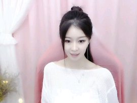 红色的云o主播照片