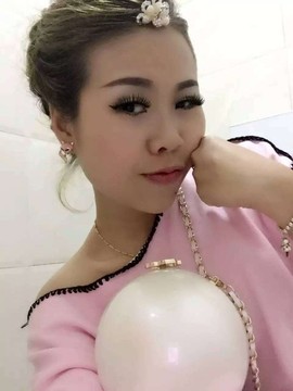 燕宝。主播照片