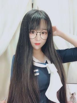 小小西521主播照片
