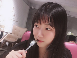 戏院的小花脸主播照片