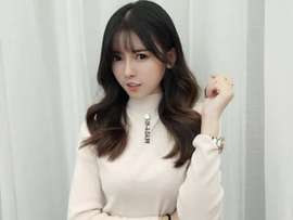小曾jn主播照片