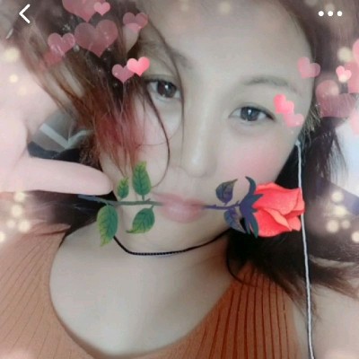 深情久伴枫儿的主播照片