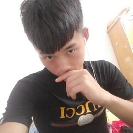 隔壁☞老文主播照片