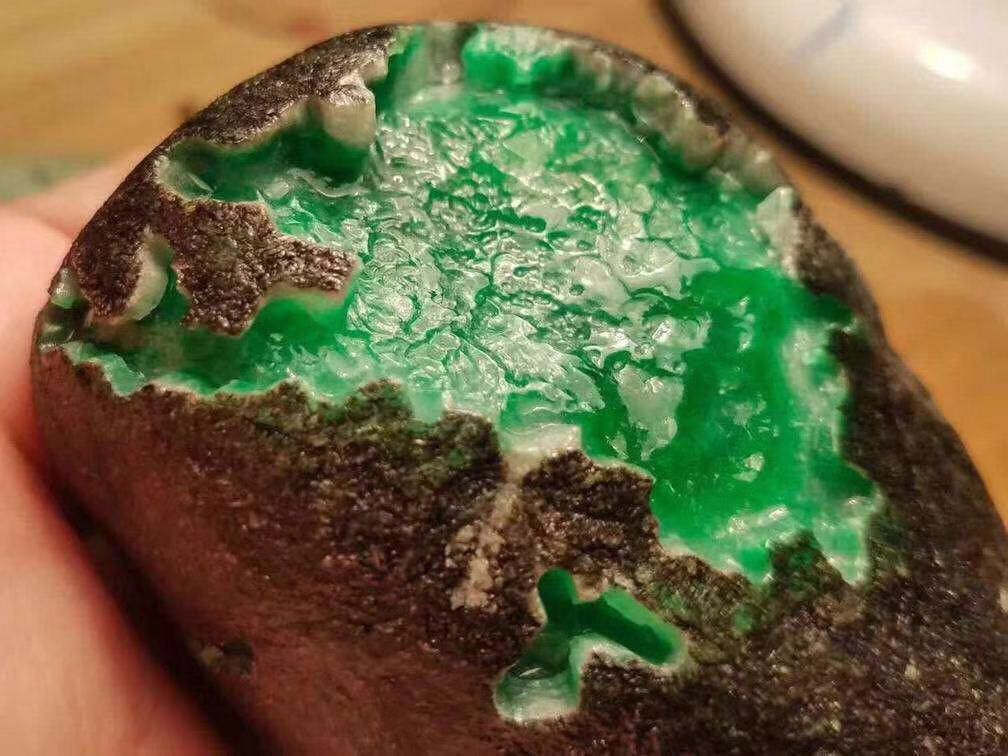 翡翠原石小白龍的主播照片