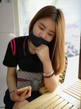 回忆的夜色主播照片