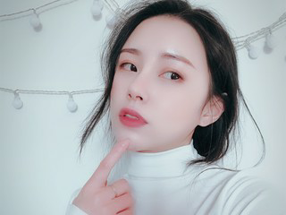 春暖花开，万物复苏的主播照片