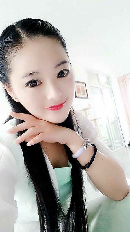 【漫步云端】的主播照片