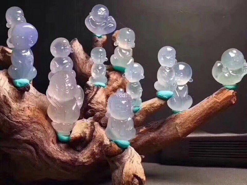 红翡翠绿翡翠的主播海报