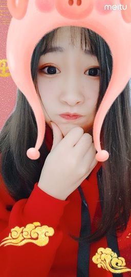 小洛思主播照片