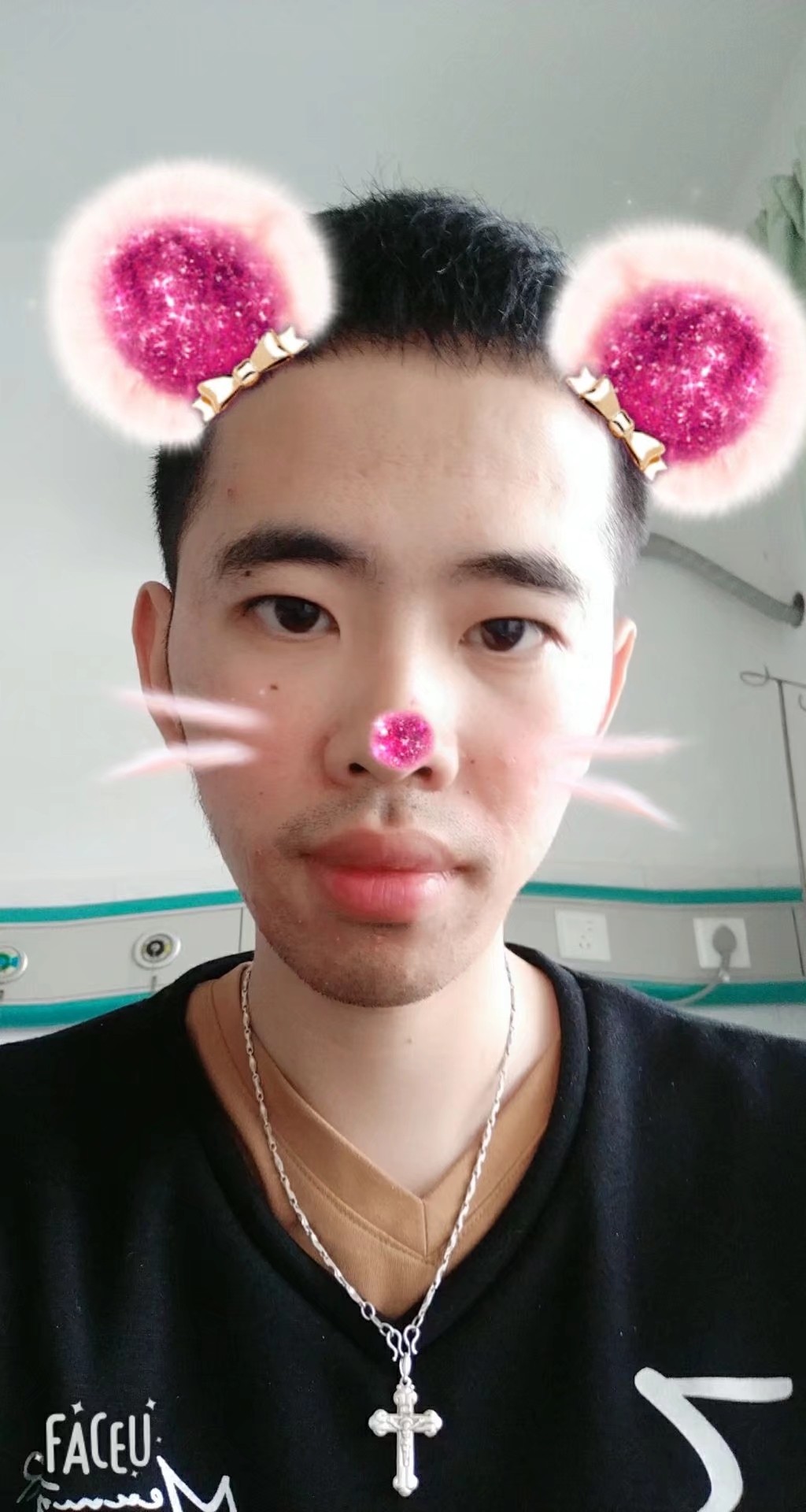 胡西杨的主播照片