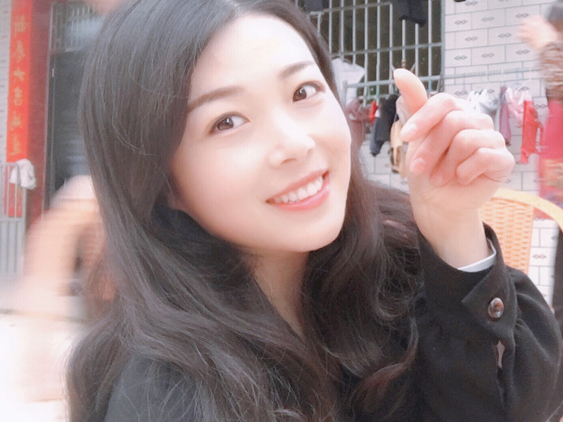 M。退。的主播海报