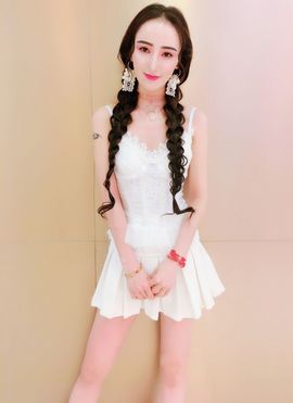 ＂若、离主播照片