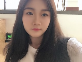 爱玩游戏的아저씨主播照片