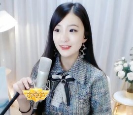 右手还是那个右手！！主播照片