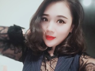 洒脱问青天的主播照片