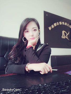 疯狂的药药宝贝主播照片