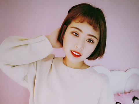 梦g很迷人海报