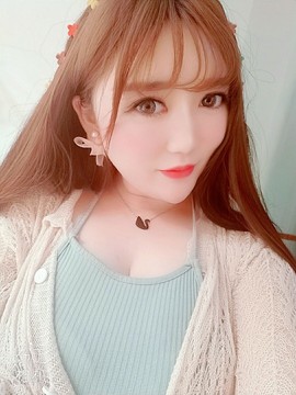 新人蜜雪儿主播照片