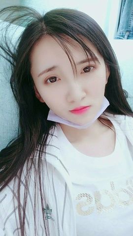 小样咡🕊主播照片
