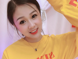 ABc健康快乐的主播照片