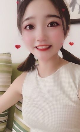 罗蜜儿主播照片