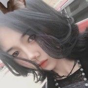 站在地球上看月亮主播照片