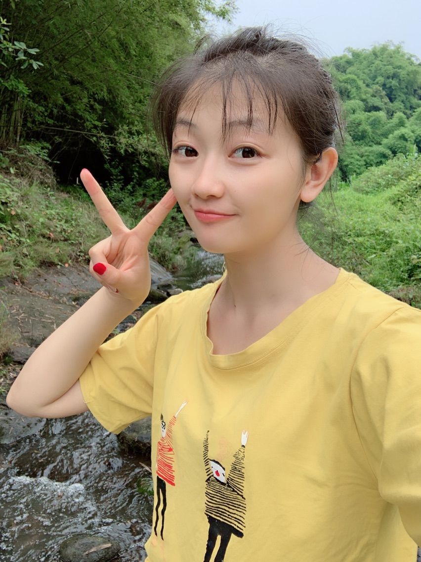 ღ蔡蔡🎙主播照片