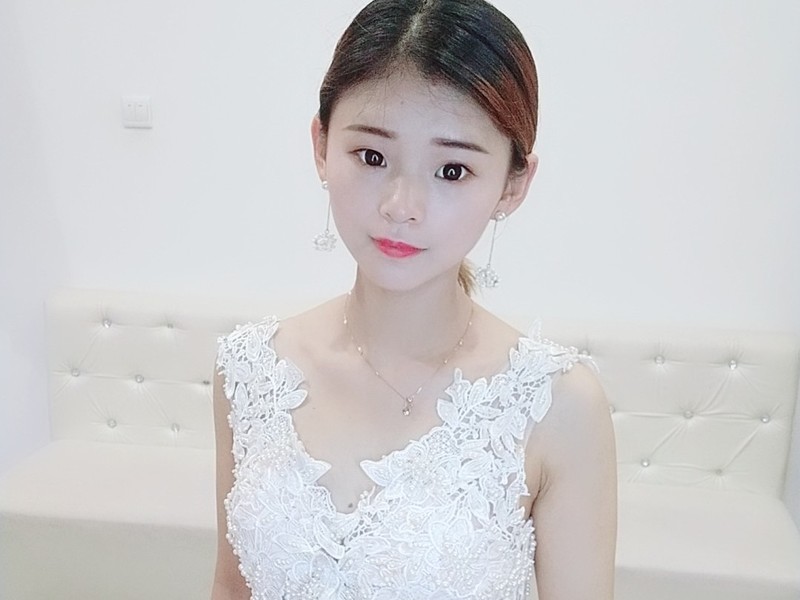 请叫喵喵~卡神💍的主播海报
