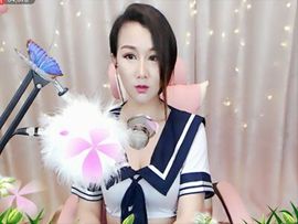 素雅依依暂休主播照片