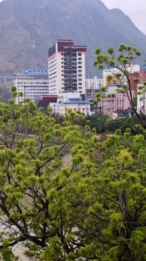 怒江风景峡谷一角欢迎旅游的到来