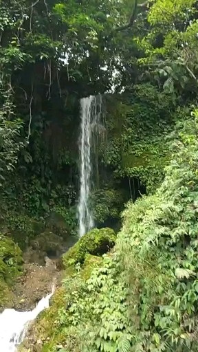 溪水