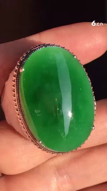冰阳绿鸽子蛋面